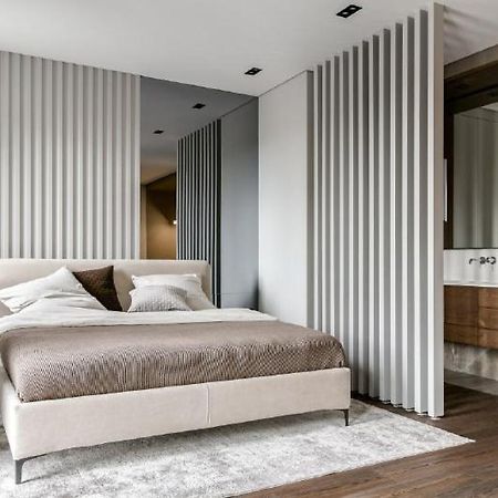 Classy Studio In Chicago, A Luxurious Condo Kyiv Exterior foto