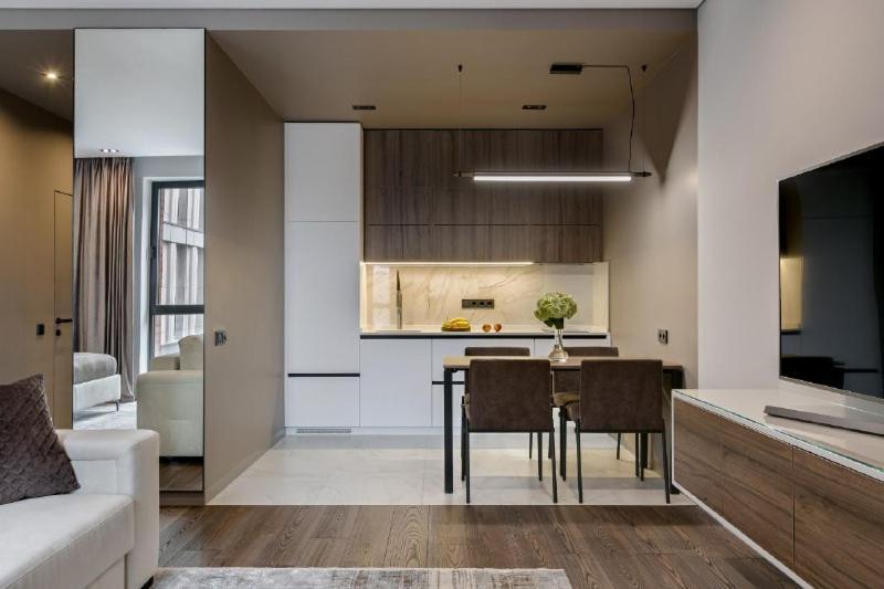 Classy Studio In Chicago, A Luxurious Condo Kyiv Exterior foto